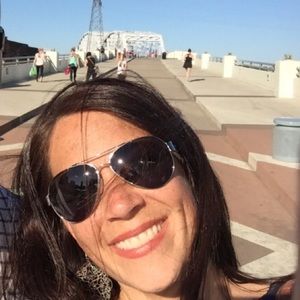 Meet your Posher, Carin